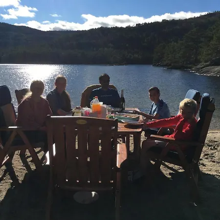 Sinesøyni In Byglandsfjord - Evje